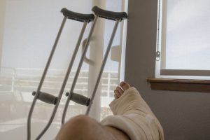 broken leg and crutches